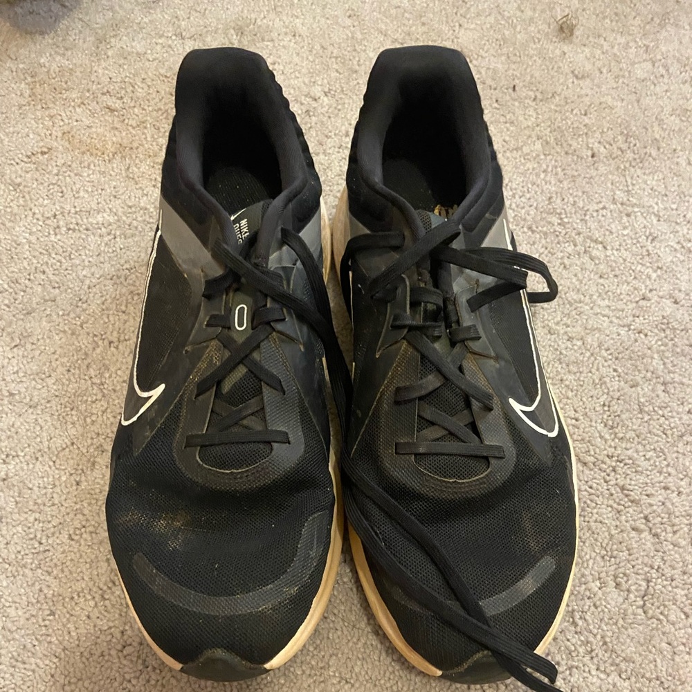 Nike quest 5 shoes